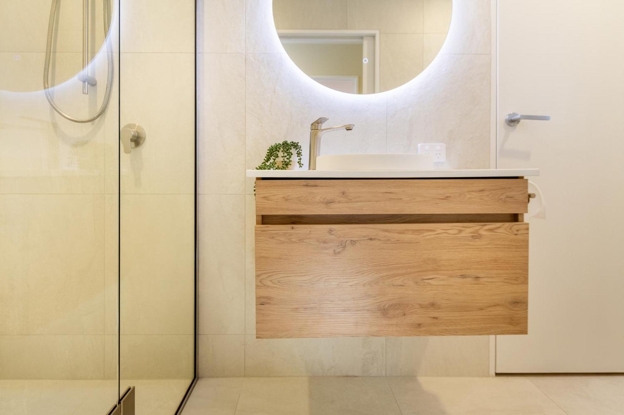 Luxury Beachside Living Elegant 3-Bedroom Haven Christchurch Exterior foto